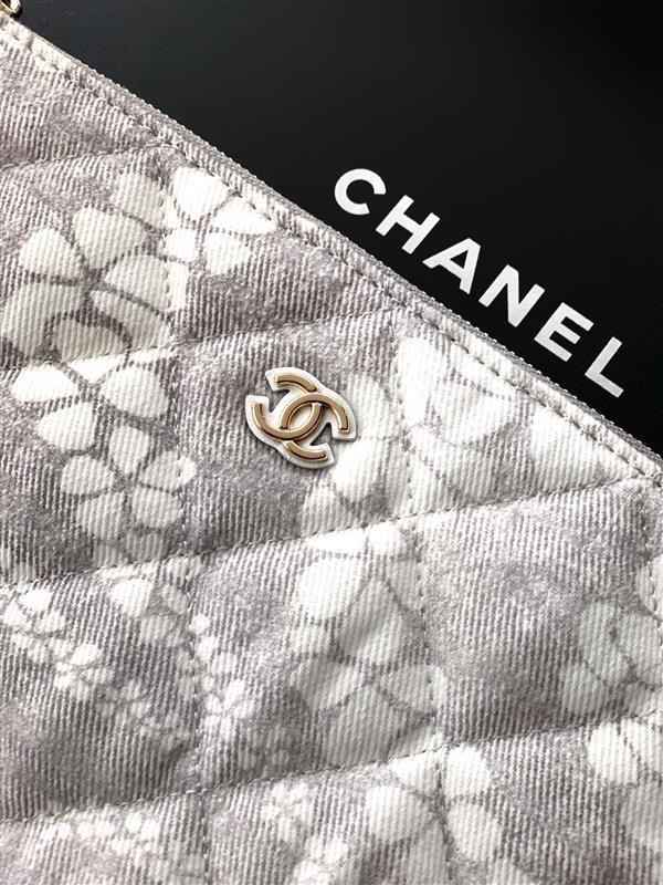 2026127214757836 850